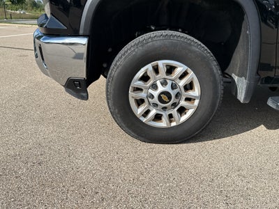 2025 Chevrolet Silverado LT