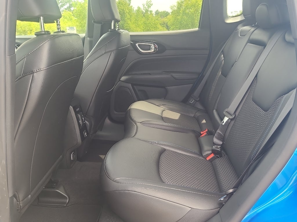 2026 Jeep Compass Latitude Altitude Blue Lagoon