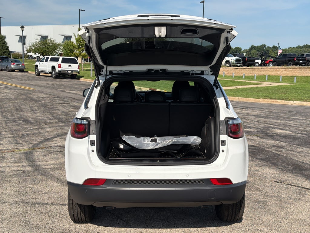 2026 Jeep Compass Limited Sun, Sound & Nav