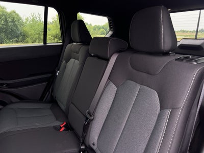 2026 Jeep Cherokee Laredo Sting 4WD
