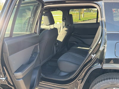 2026 Jeep Cherokee Laredo Black Pearl