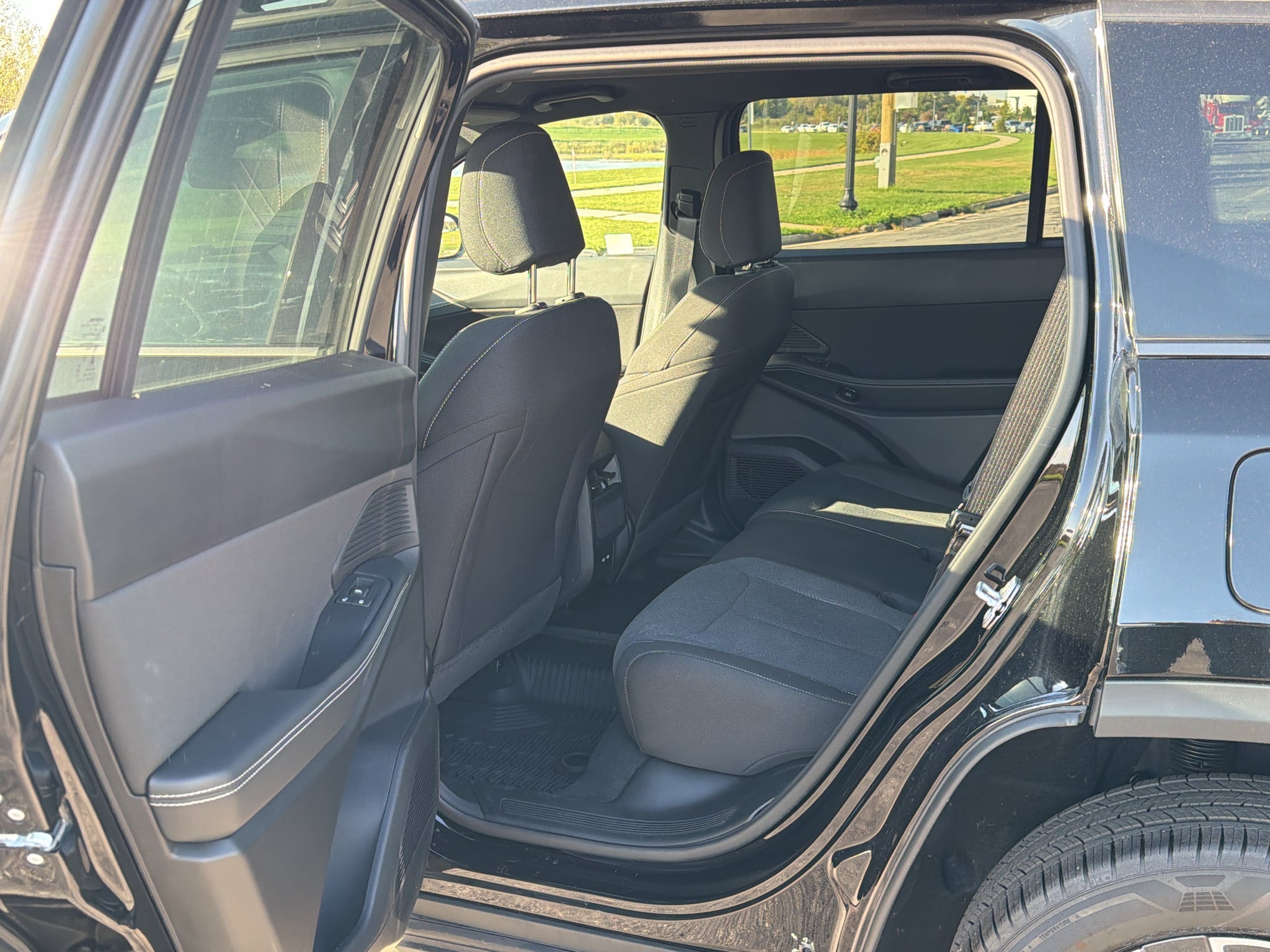 2026 Jeep Cherokee Laredo Black Pearl