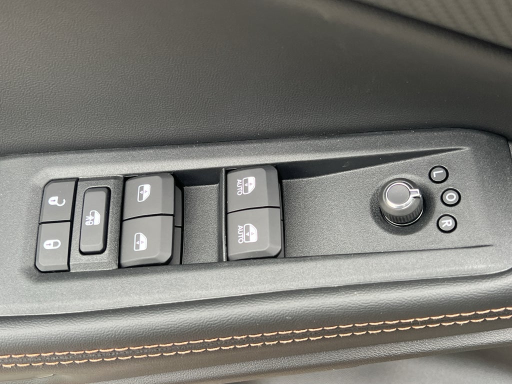 2026 Jeep Cherokee Overland Preferred