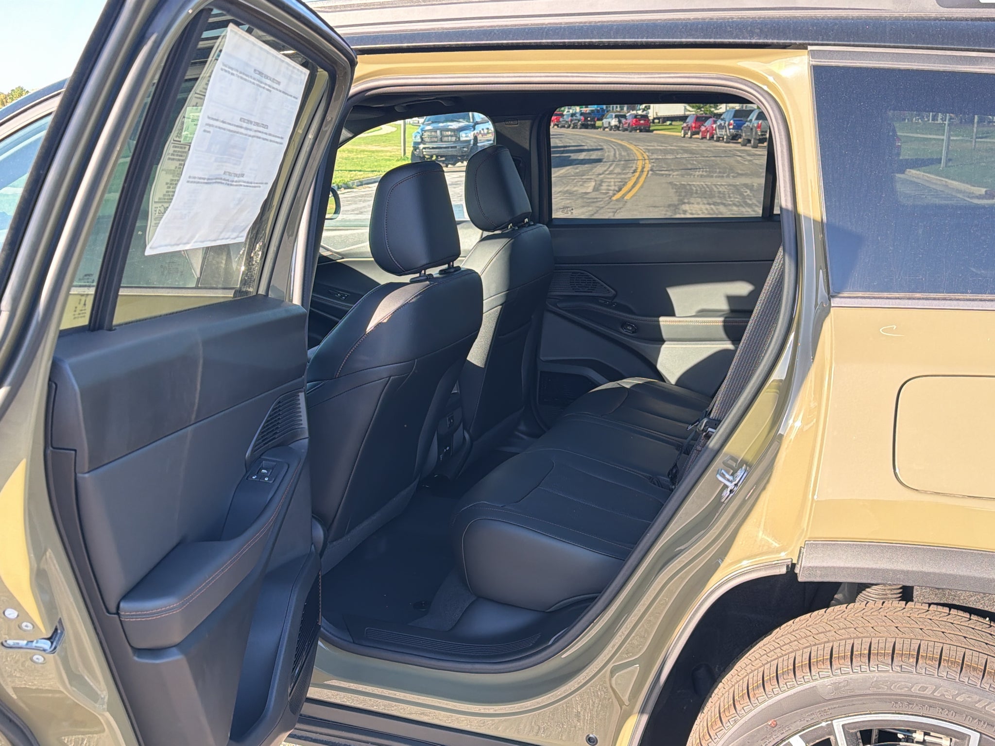 2026 Jeep Cherokee Overland Advanced Pro-Tech Tow