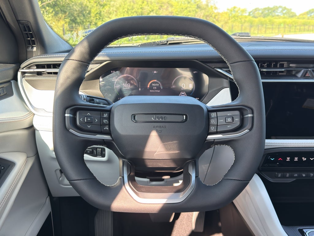 2026 Jeep Cherokee Overland Advanced Pro-Tech