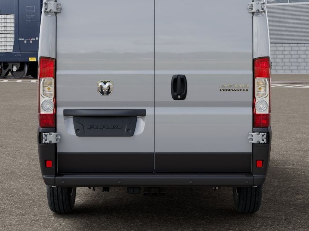 2027 RAM ProMaster 2500 SLT