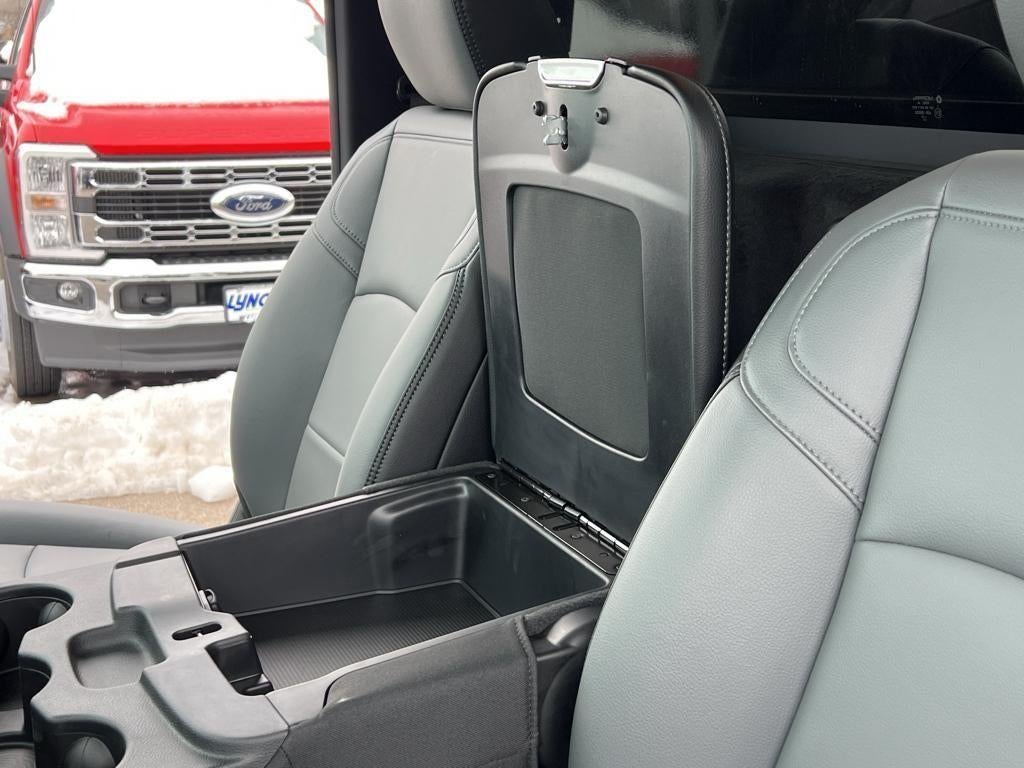 2023 RAM 5500 Chassis Tradesman