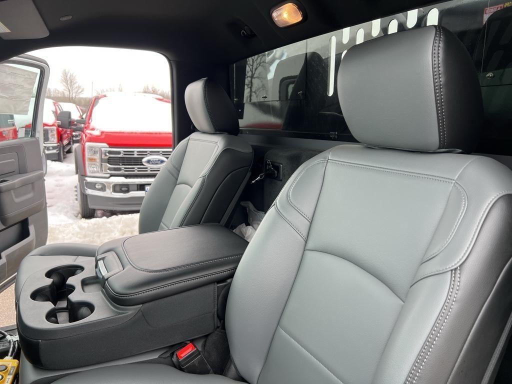 2023 RAM 5500 Chassis Tradesman