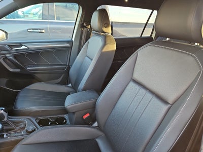 2023 Volkswagen Tiguan SE R-Line Black