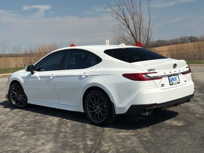 2025 Toyota Camry Hybrid SE