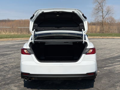 2025 Toyota Camry Hybrid SE