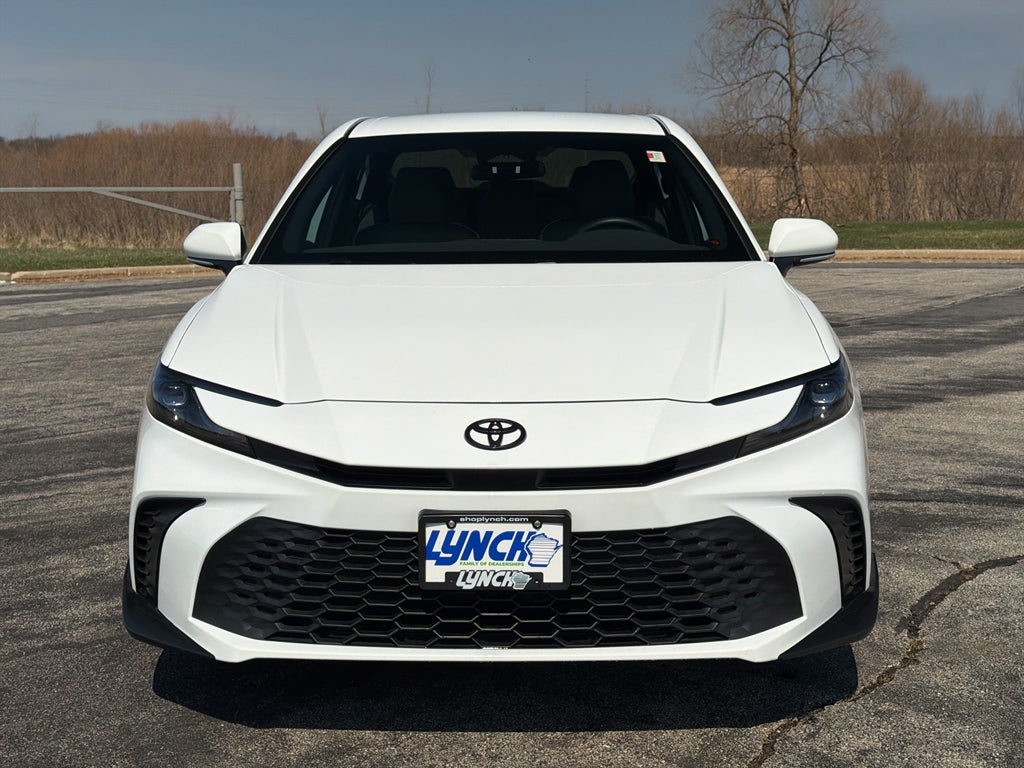 2025 Toyota Camry Hybrid SE