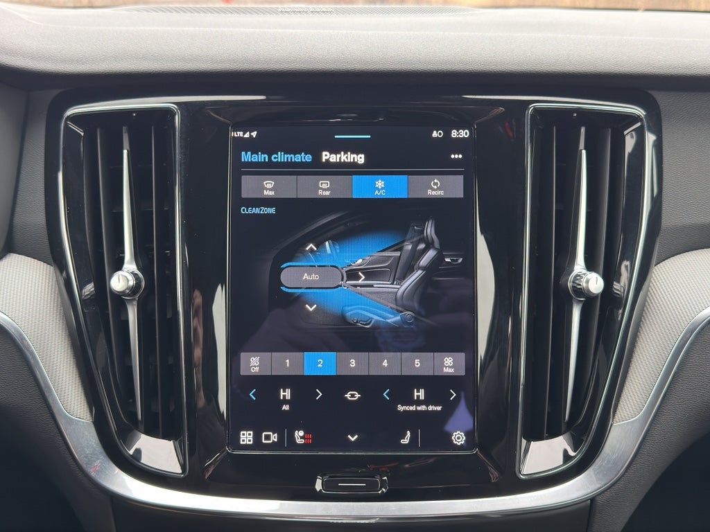 2024 Volvo S60 Plus Black Edition AWD