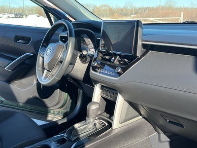 2024 Toyota Corolla Cross LE