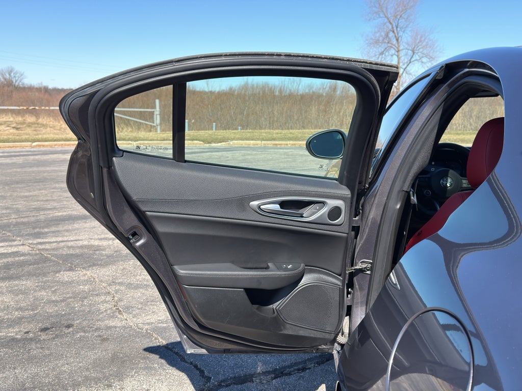 2024 Alfa Romeo Giulia Veloce