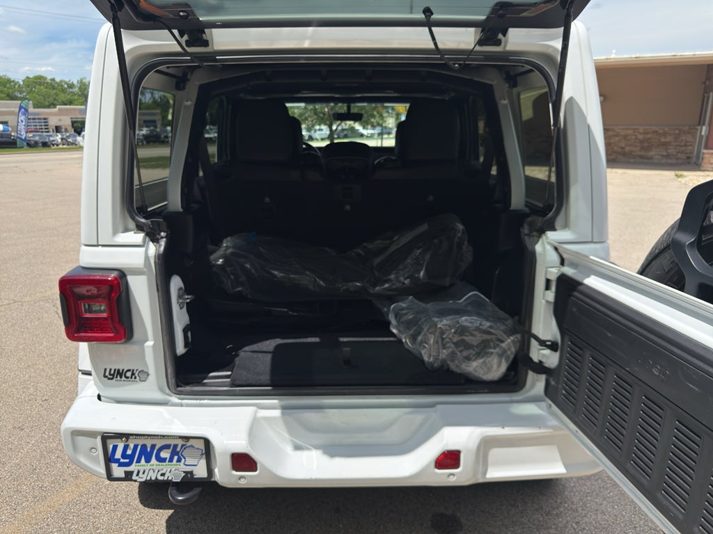 2021 Jeep Wrangler Unlimited Sahara High Altitude