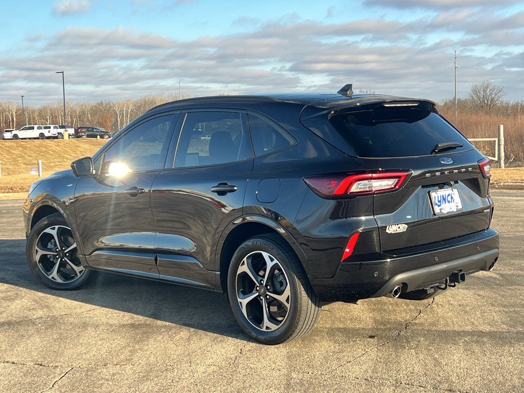 2023 Ford Escape ST-Line Select