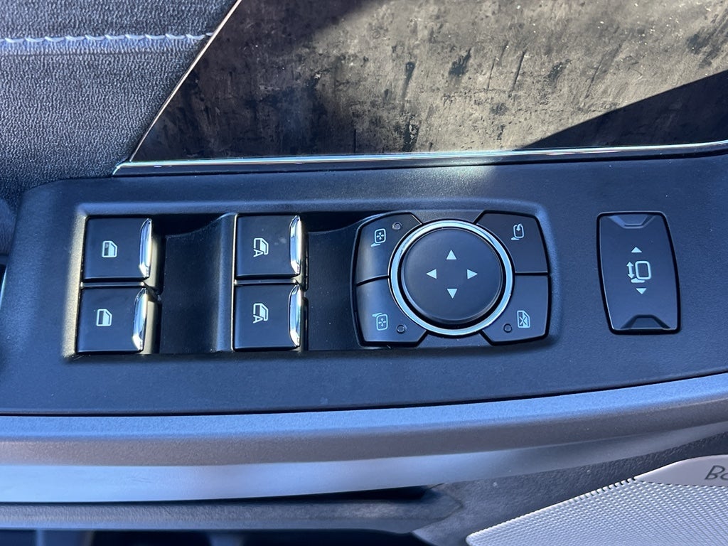 2024 Ford Super Duty F-250 Pickup LARIAT