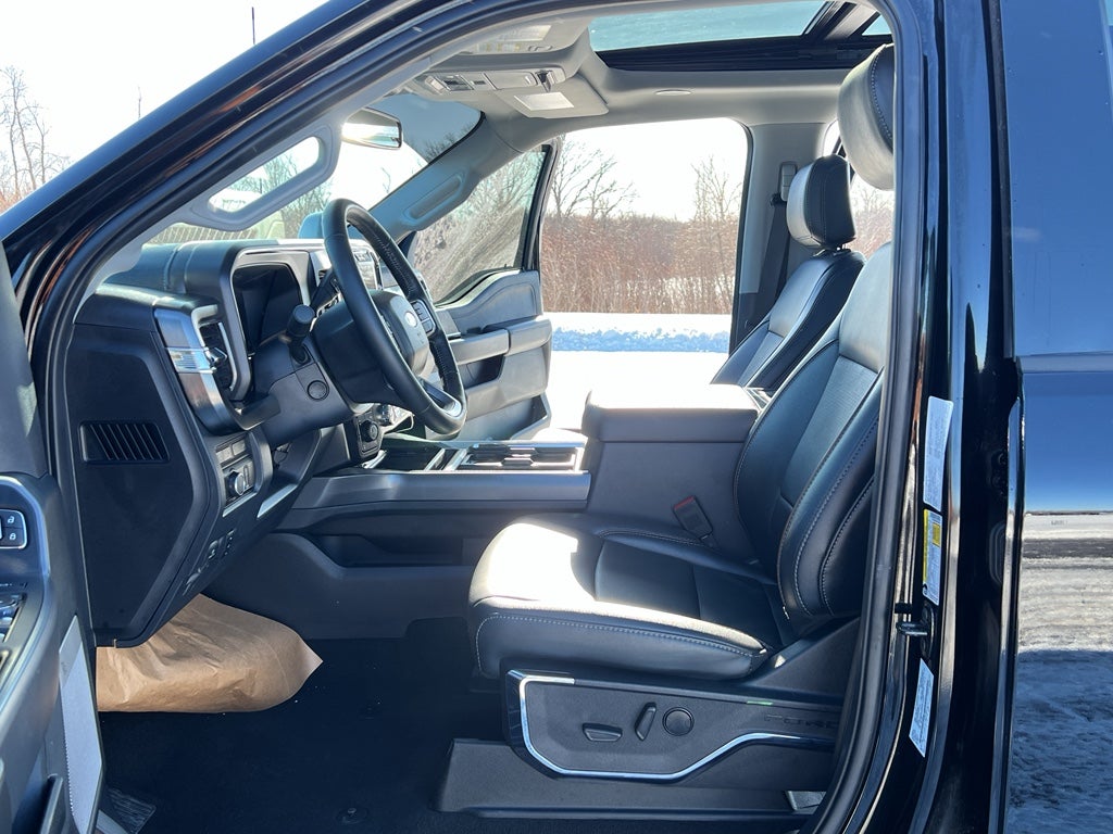 2024 Ford Super Duty F-250 Pickup LARIAT