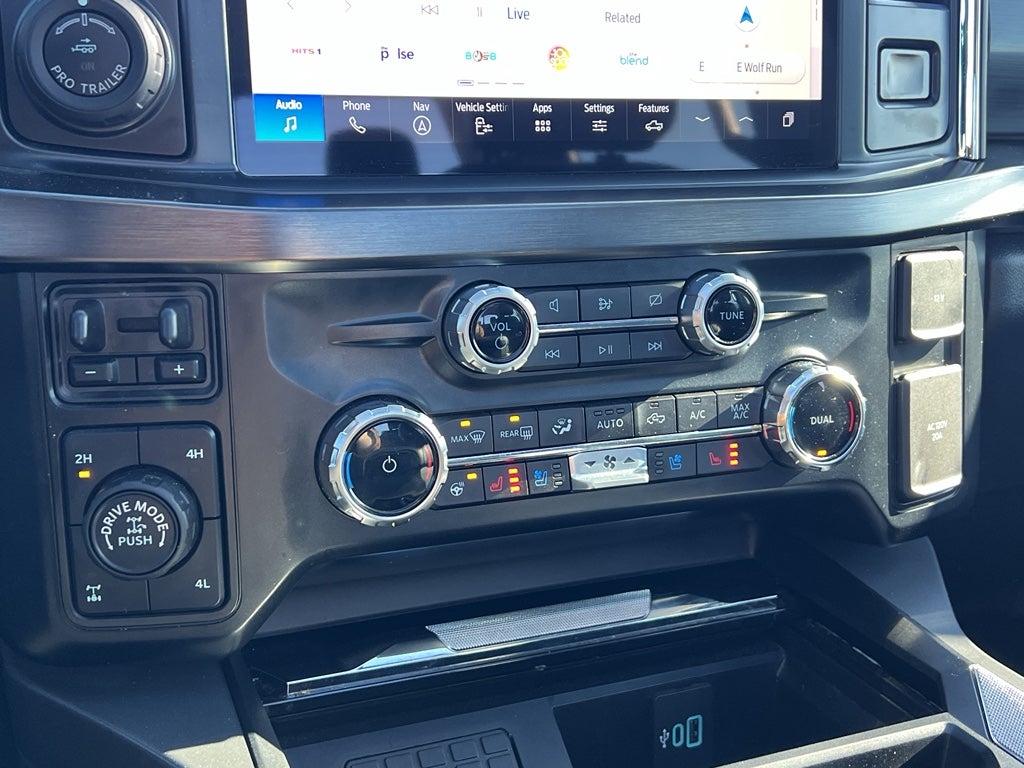 2024 Ford Super Duty F-250 Pickup LARIAT