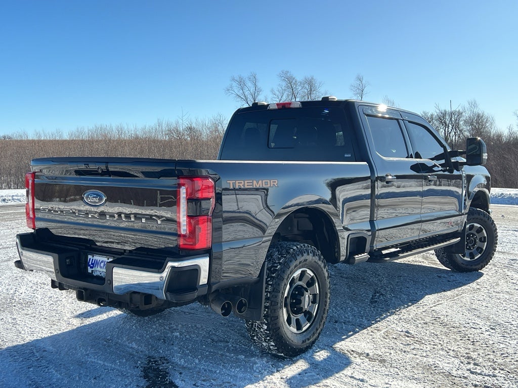 2024 Ford Super Duty F-250 Pickup LARIAT