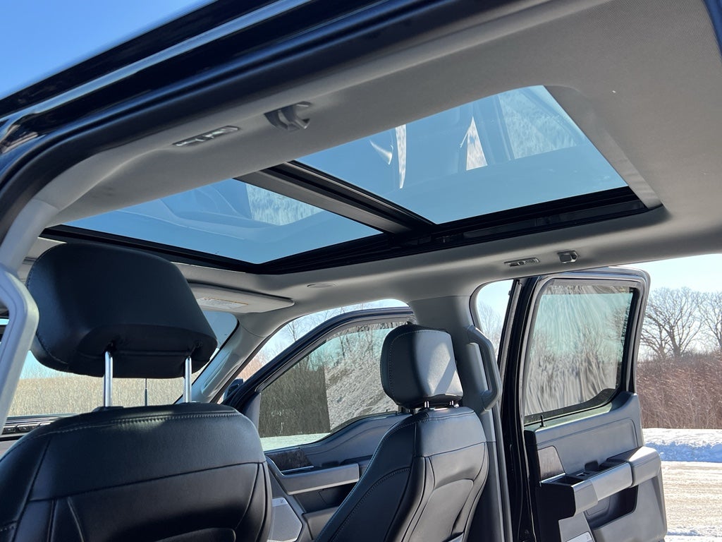 2024 Ford Super Duty F-250 Pickup LARIAT