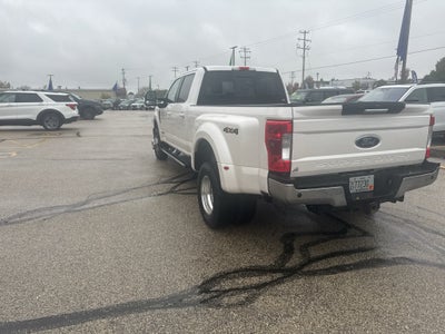 2017 Ford Super Duty F-350 DRW Pickup Lariat