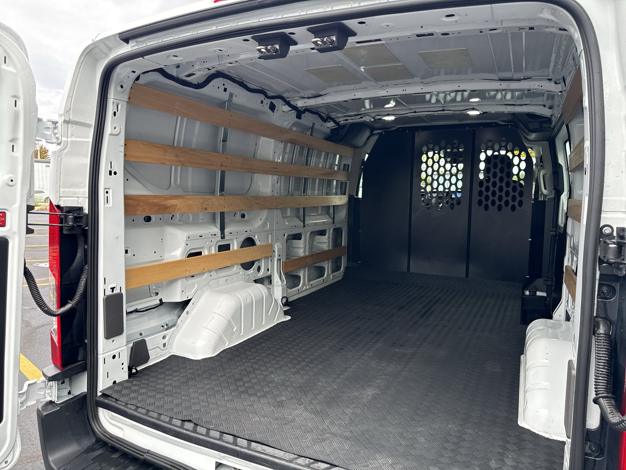 2025 Ford Transit Cargo Van Base