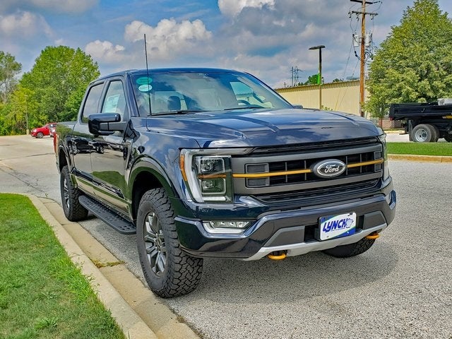 2002 Ford Super Duty F-350 DRW XLT