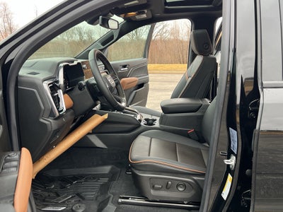 2025 GMC Canyon 4WD AT4