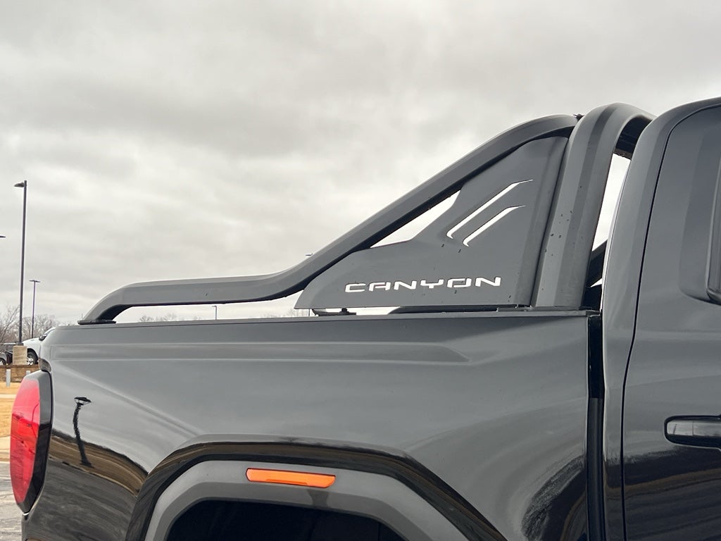2025 GMC Canyon 4WD AT4