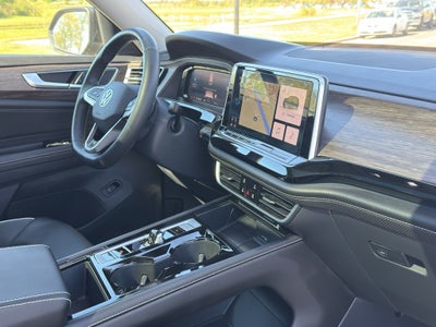 2024 Volkswagen Atlas 2.0T SEL Premium R-Line