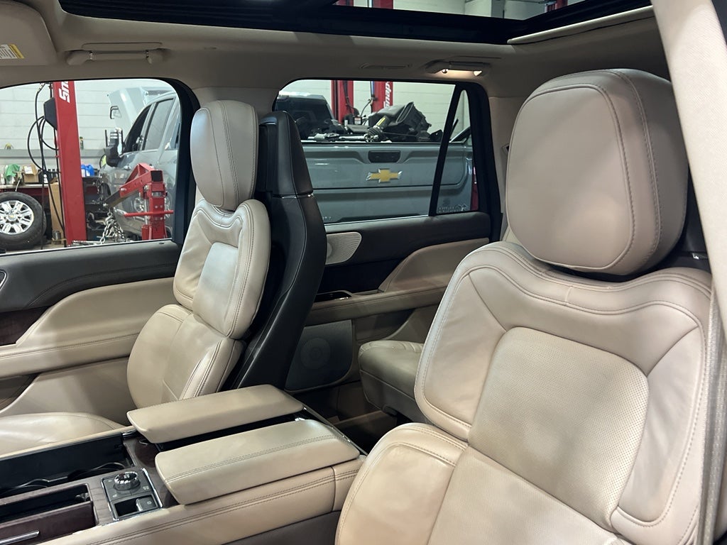 2023 Lincoln Navigator L Reserve